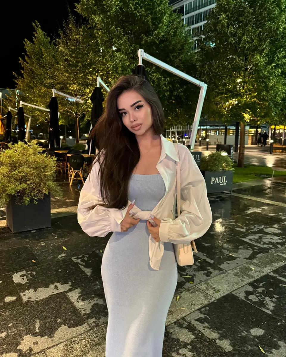 Франческа escort in Астана