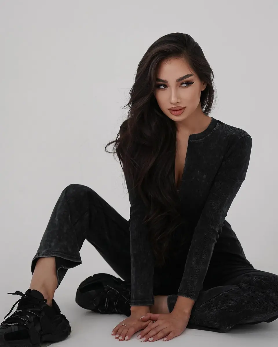 Инила escort in Астана