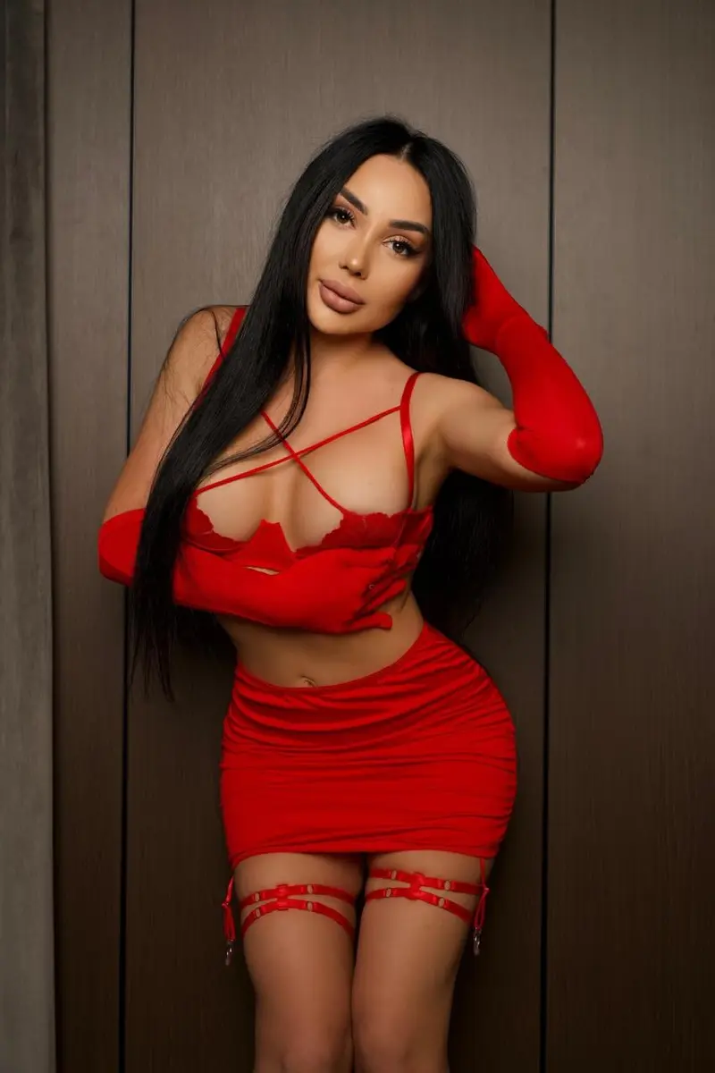 Лили escort in Астана