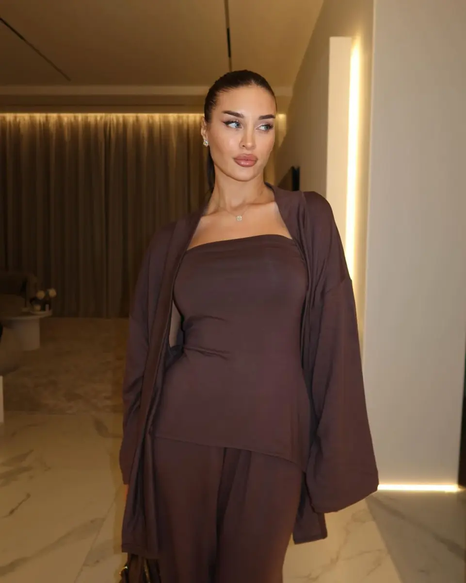 Тина escort in Астана